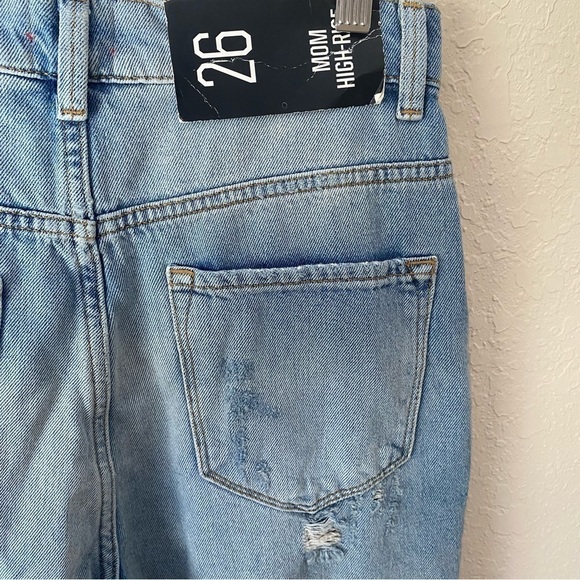 Urban Outfitters | BDG High Rise Mom Jeans Size 26 NWT - Picture 8 of 9